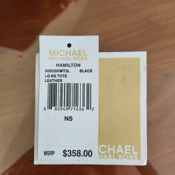 Michael Kors Hamilton Tote - Picture 8 of 8